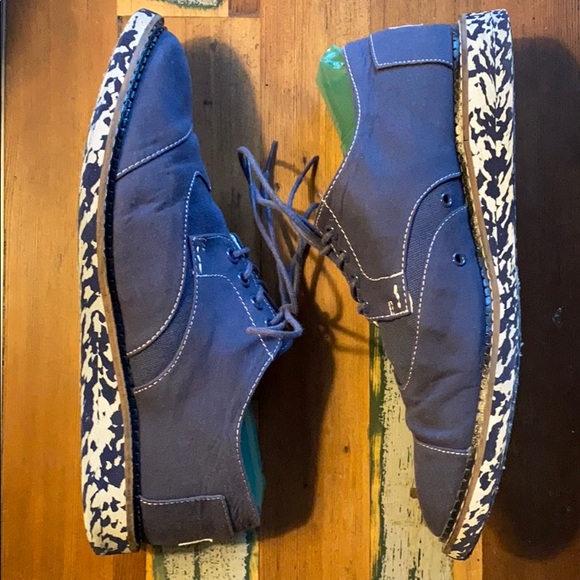 Toms Other - Toms Brogue Lace Up Casual Sneaker